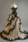 Vintage Champagne Tulle Sweetheart Neck Strapless A-Line Floor-Mounting Ball Gown Wedding Dress HZ1024