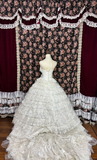Beautiful Ivory Tulle Lace Strapless Appliques Sweet 16th Quinceanera A-Line Floor-length Tiered Evening Dress Prom Dress Ball Gown HZ1024